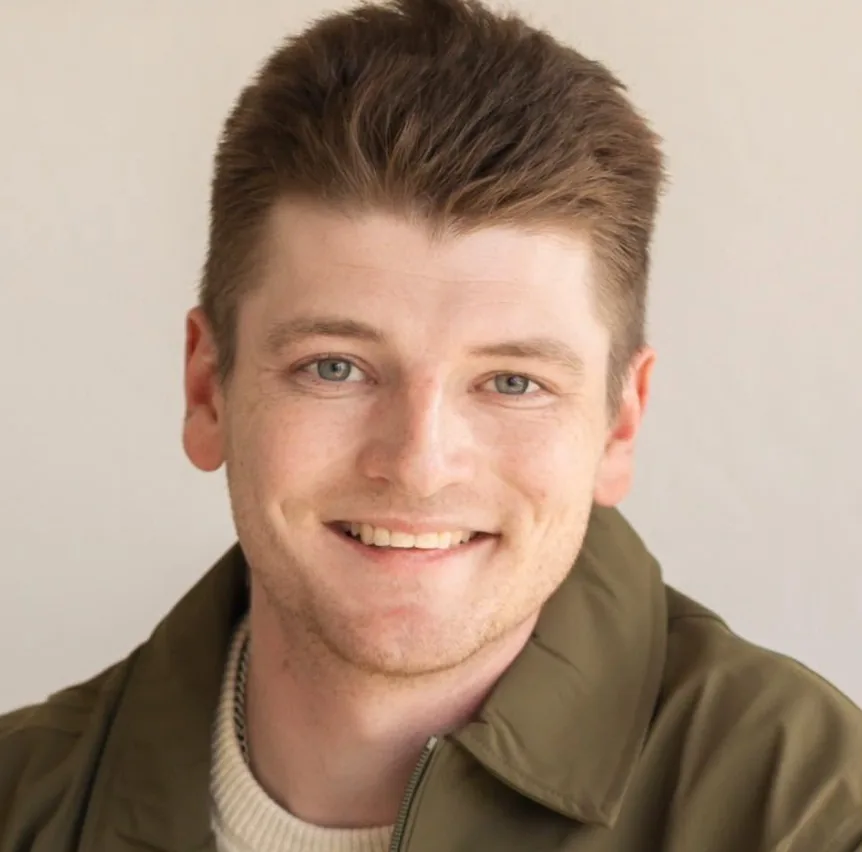 Austin Reckard of 10:4 Bookkeeping, bookkeeper for Arizona trade and service businesses